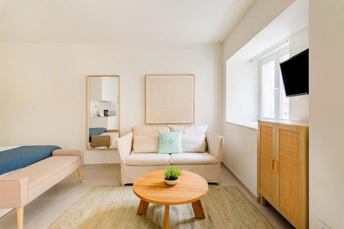 Apartment Lapa Getaway Studio With Swimming Pool Lisbon
