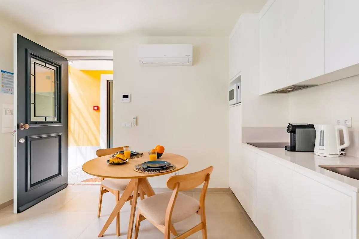 Apartment Lapa Getaway Studio With Swimming Pool Lisbon Portugal