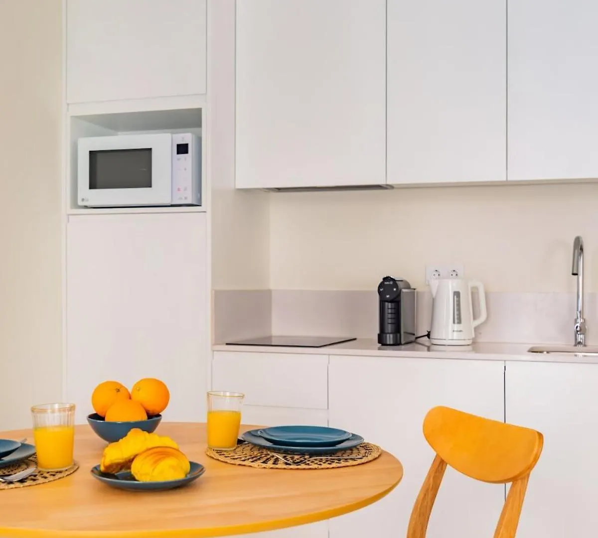 Apartment Lapa Getaway Studio With Swimming Pool Lisbon