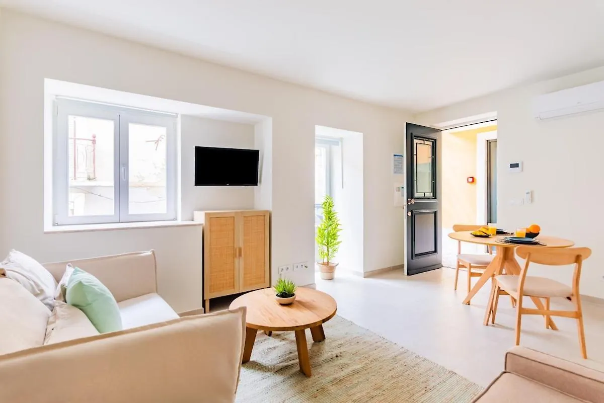 Lapa Getaway Studio With Swimming Pool Lisbon Portugal